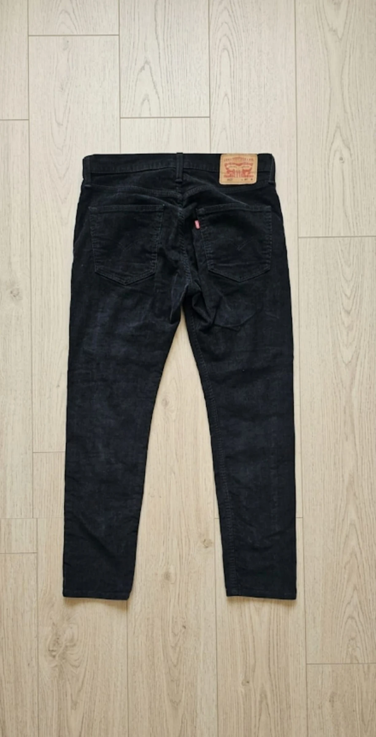 Vintage-style Levi's ribbed corduroy pants – photo 3